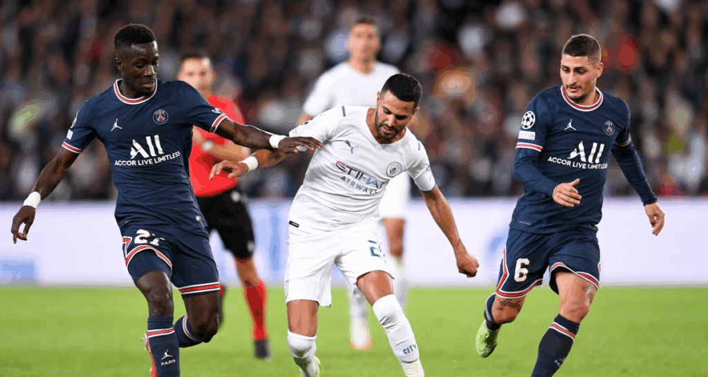 Premier League : Un ex du PSG « tabasse » son coéquipier en plein match !