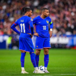 Real Madrid, Olise séduit par l’idée de rejouer avec Kylian Mbappé