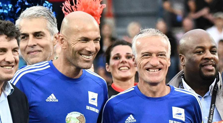 Didier Deschamps déclare la guerre à Zinédine Zidane